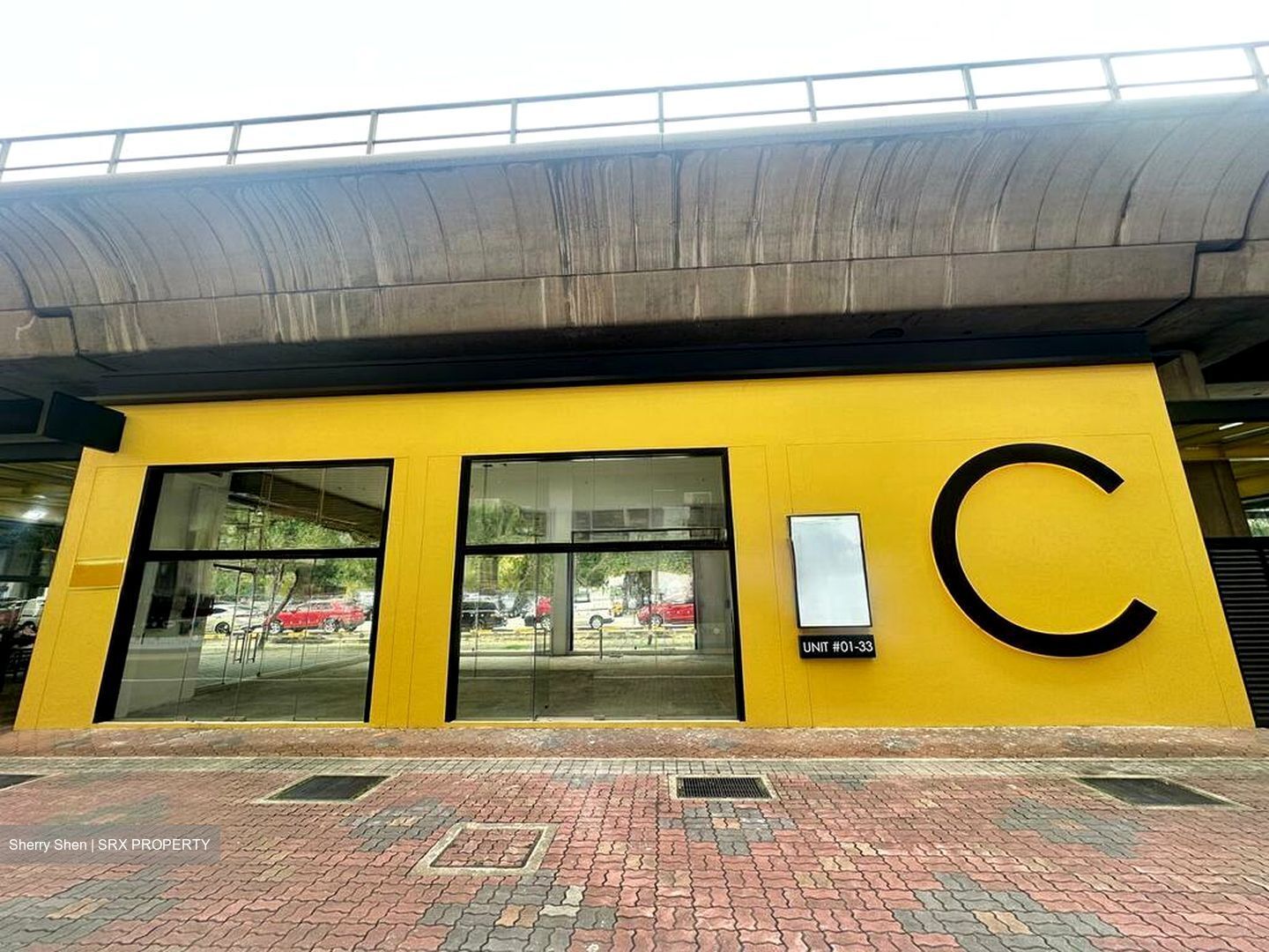 Tradehub 21 (D22), Retail #514426381
